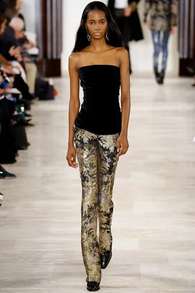 Look 73